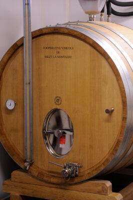 Vinification in wood